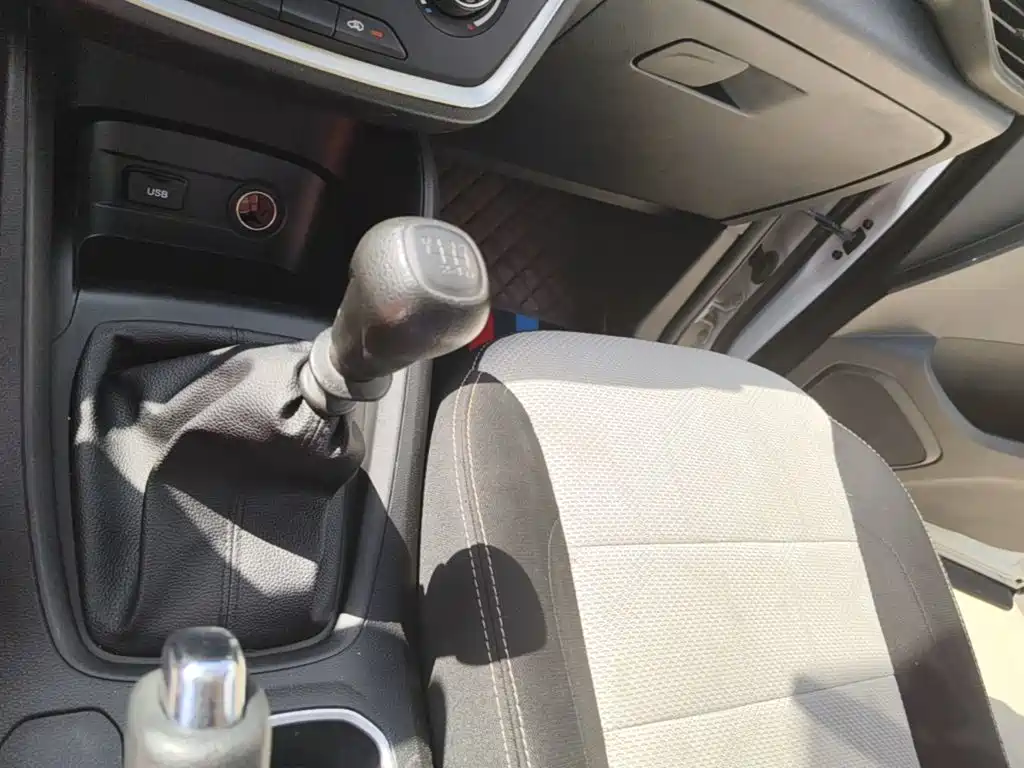 Hongguang S3 2019 1.5L Manual Standard Type National VI купить на сайте DeffCars