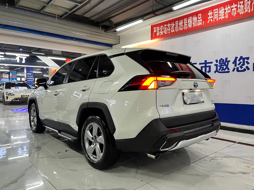RAV4 Rongfang 2020 Dual Engine 2.5L E-CVT Two-wheel Drive Elite Edition купить на сайте DeffCars