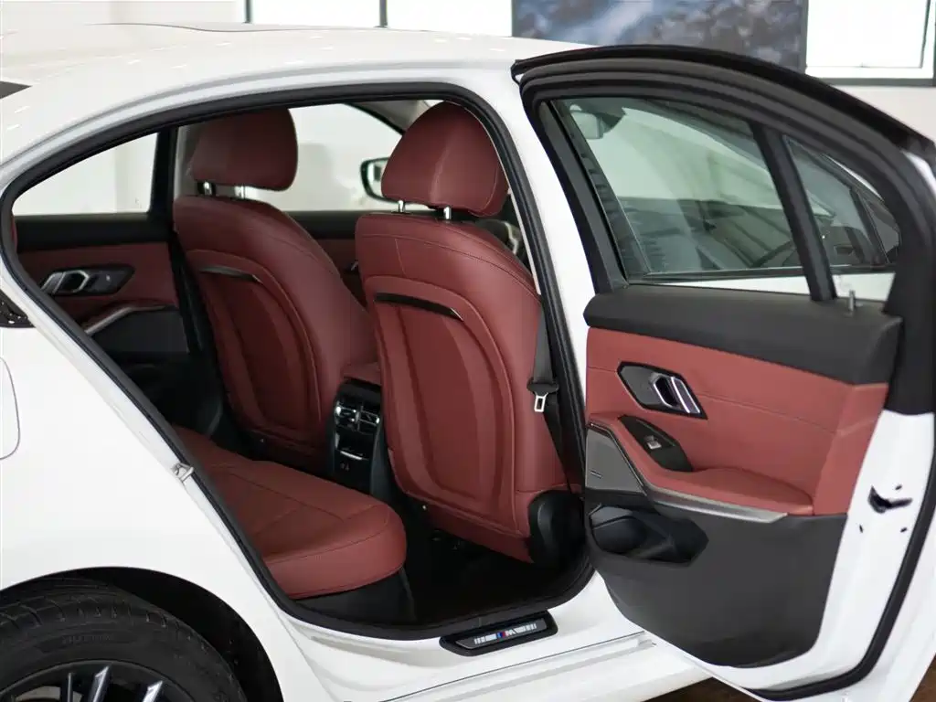 BMW 3 Series 2023 325Li M Sports Night Package купить на сайте DeffCars