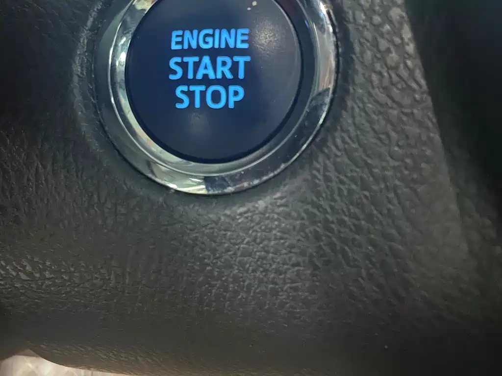 Camry 2021 2.5G Deluxe Edition купить на сайте DeffCars
