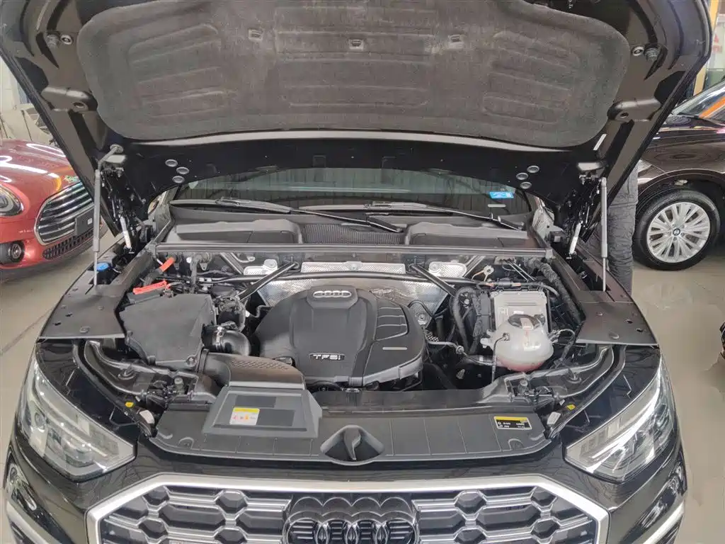 Audi Q5L 2022 facelift 40T luxury and dynamic model купить на сайте DeffCars