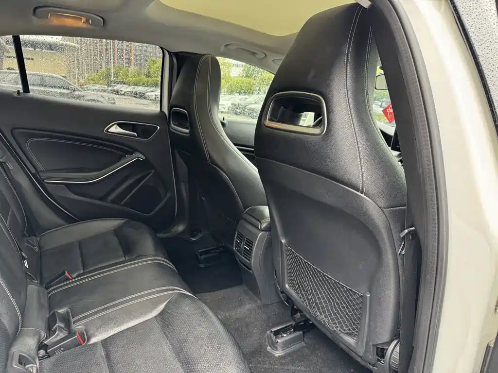Mercedes GLA 2015 200 Fashion Edition купить на сайте DeffCars