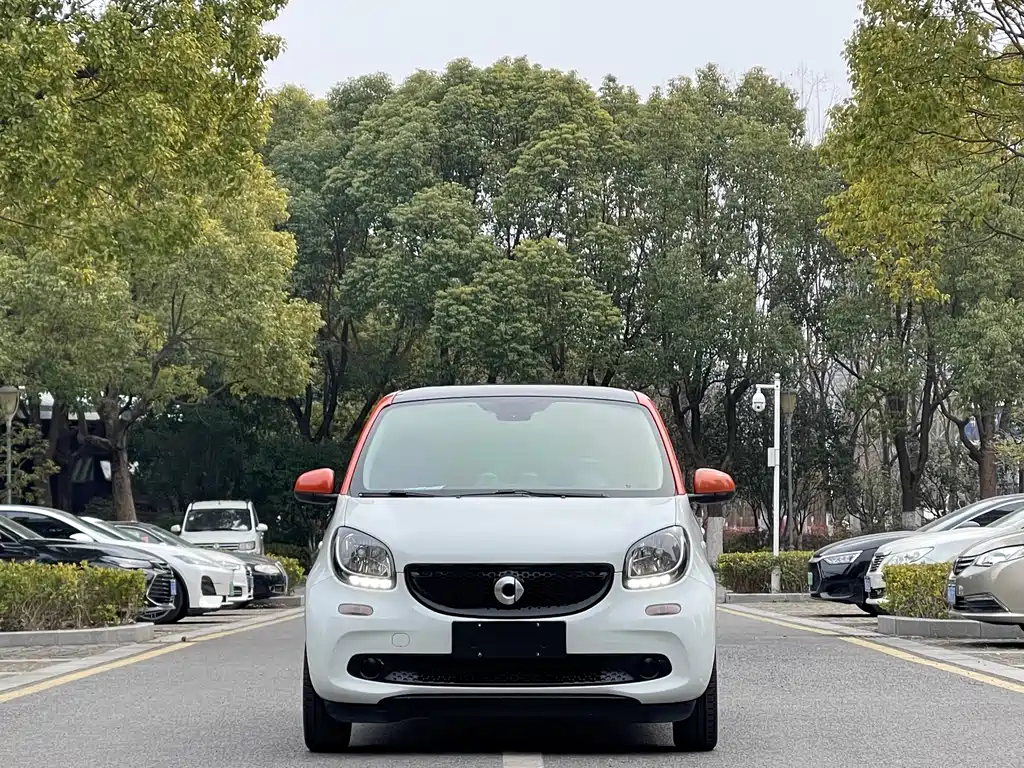 smart forfour 2016 1.0L 52kW passion version купить на сайте DeffCars