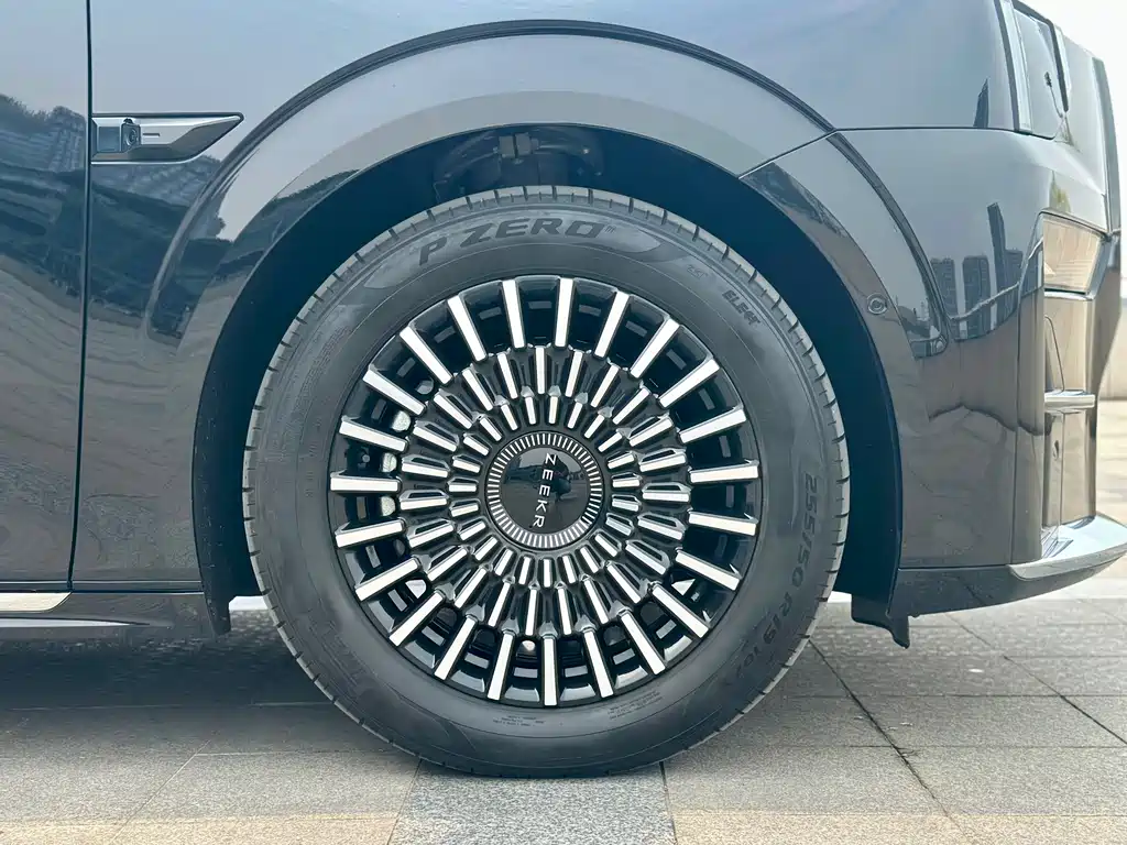 Jikrypton 009 2024 six-seater executive version four-wheel drive 108kWh купить на сайте DeffCars