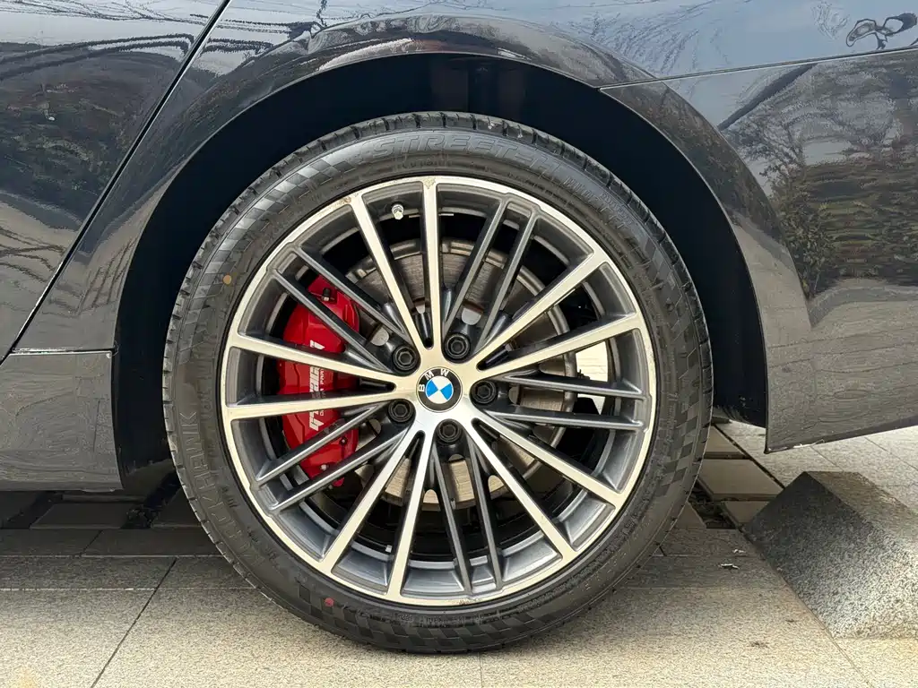 BMW 5 Series 2022 facelift 530Li leading M sports package купить на сайте DeffCars