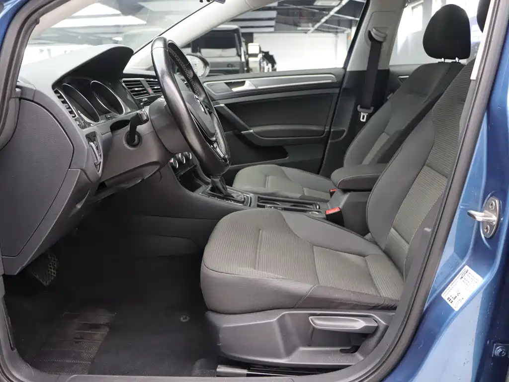 Golf 2017 230TSI automatic comfort million-unit commemorative edition купить на сайте DeffCars