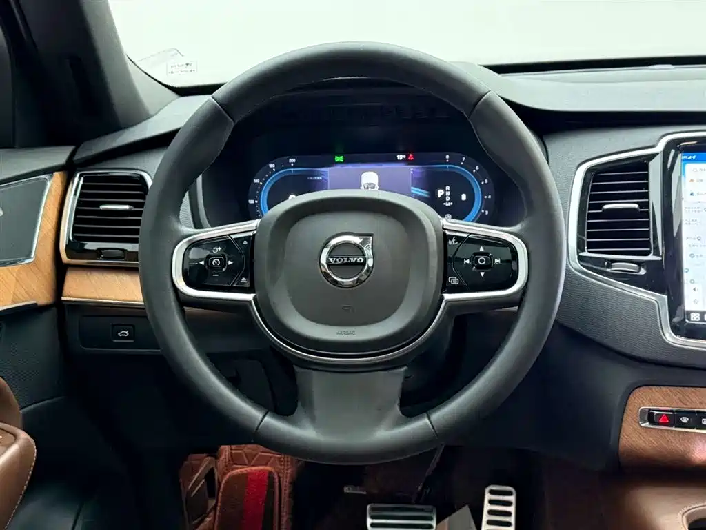 Volvo XC90 2023 B6 Zhiyi Luxury Edition 7 seats купить на сайте DeffCars