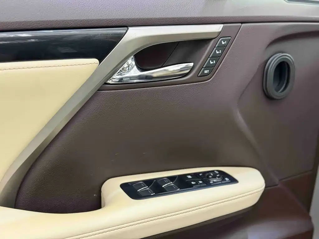 Lexus RX 2016 300 four-wheel drive elegant version National V купить на сайте DeffCars
