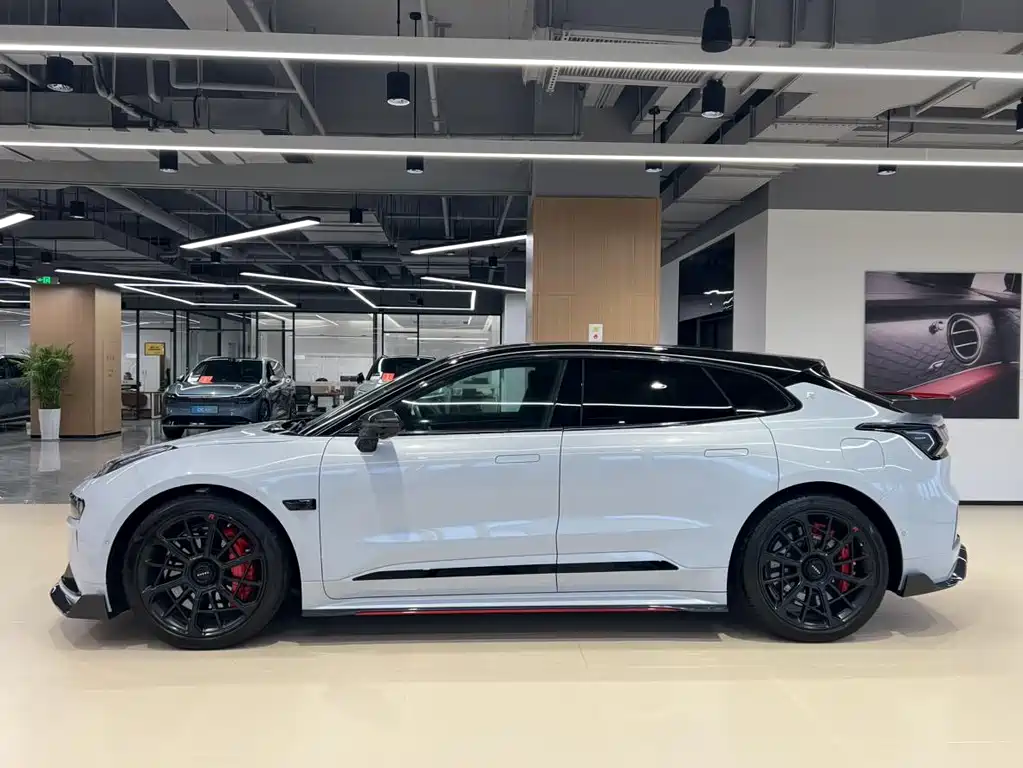 Jikrypton 001 FR 2023 FR version 100kWh купить на сайте DeffCars