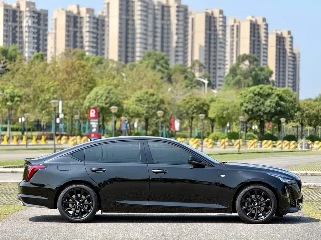 Cadillac CT5 2022 28T luxury model купить на сайте DeffCars