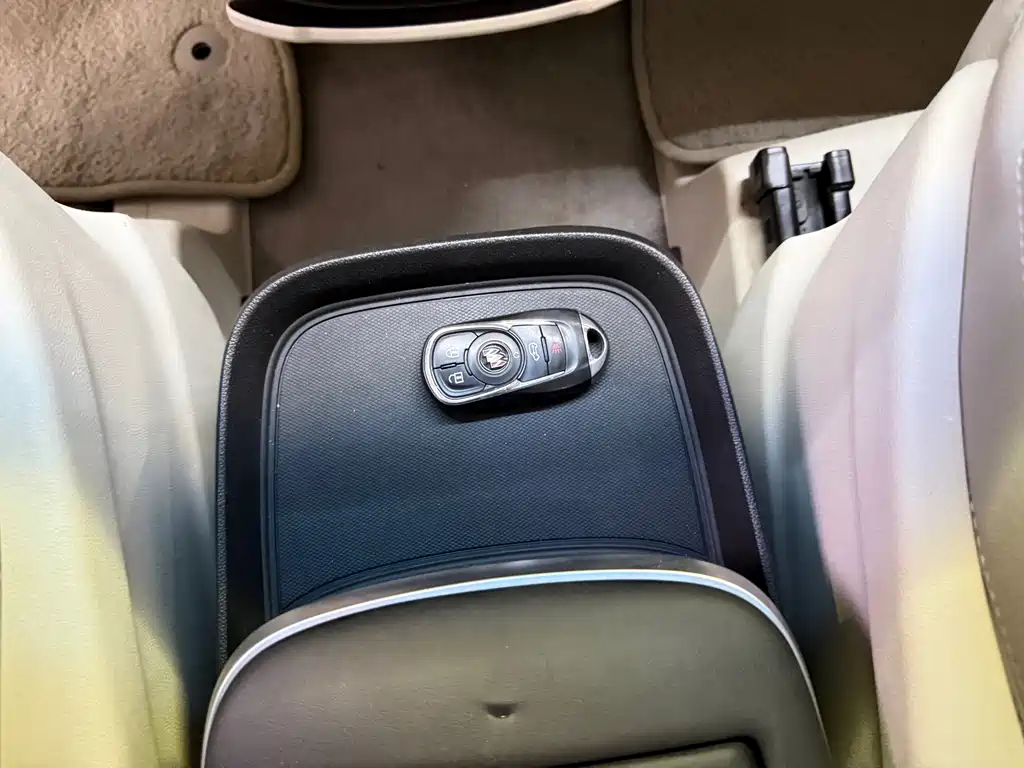 Buick GL8 2022 ES Lu Zun 653T Comfort Type купить на сайте DeffCars