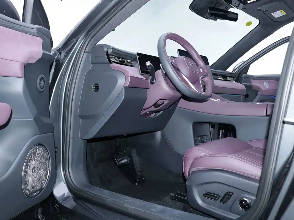 Lantu FREE 2025 FREE+ four-wheel drive Qiankun version купить на сайте DeffCars