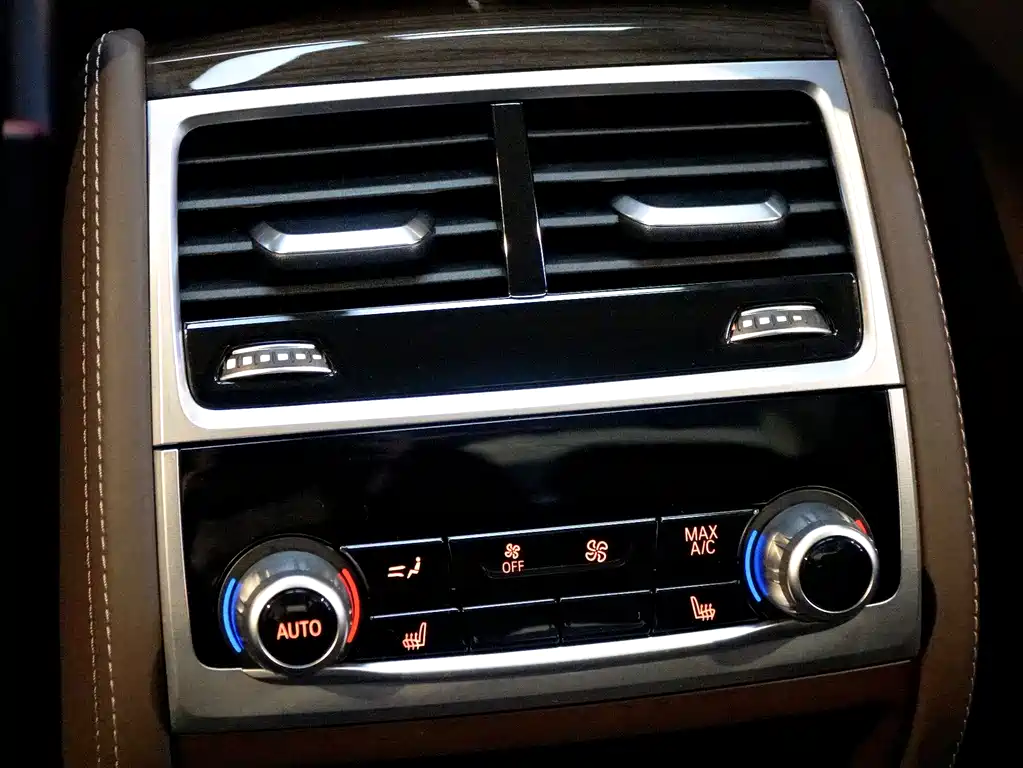 BMW 7 Series 2021 730Li Luxury Package купить на сайте DeffCars