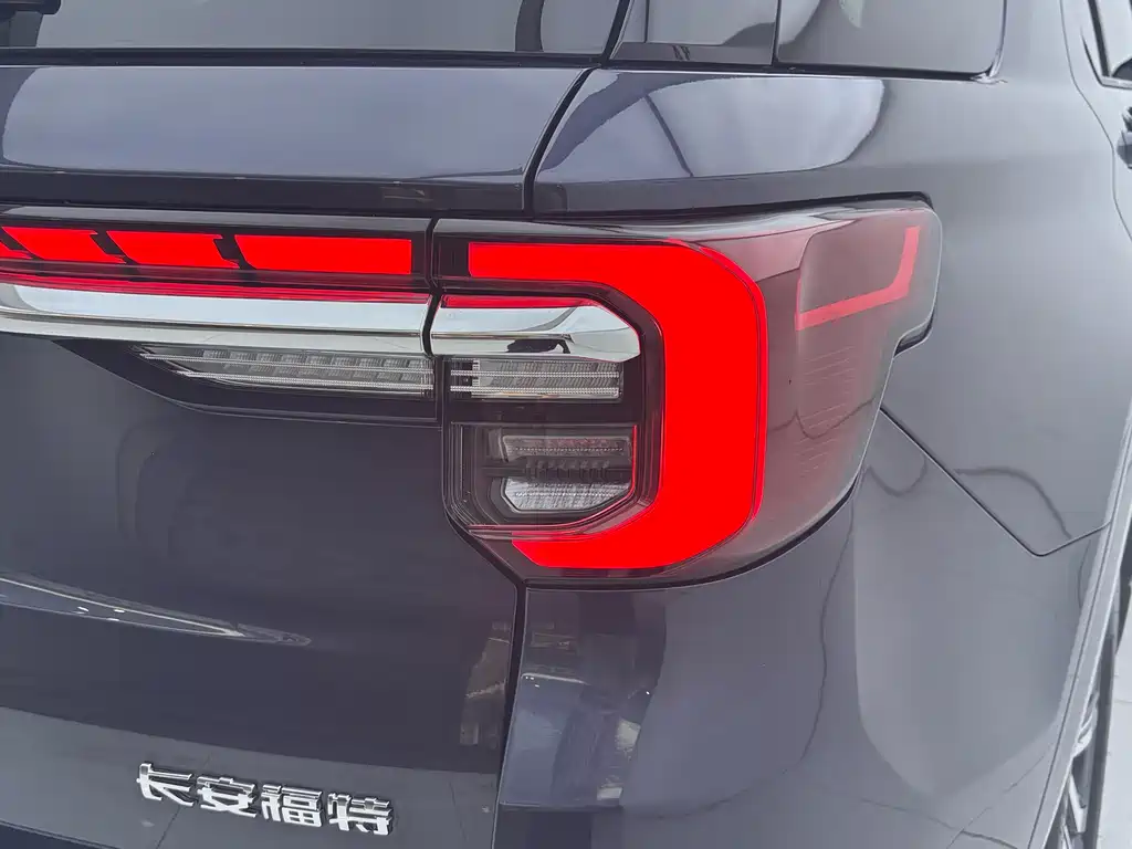 Explorer 2023 EcoBoost 285 four-wheel drive titanium version 7 seats купить на сайте DeffCars