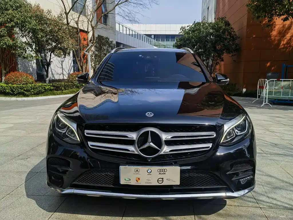 Mercedes-Benz GLC 2018 GLC 260 4MATIC luxury model купить на сайте DeffCars