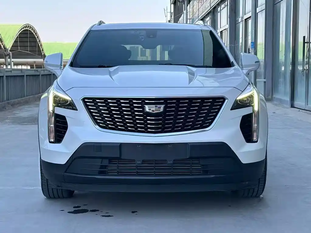 Cadillac XT4 2021 28T two-wheel drive technology купить на сайте DeffCars