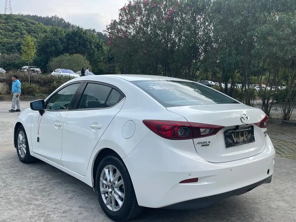 Mazda3 Angkesela 2017 Sedan 1.5L Automatic Comfort Type National V купить на сайте DeffCars