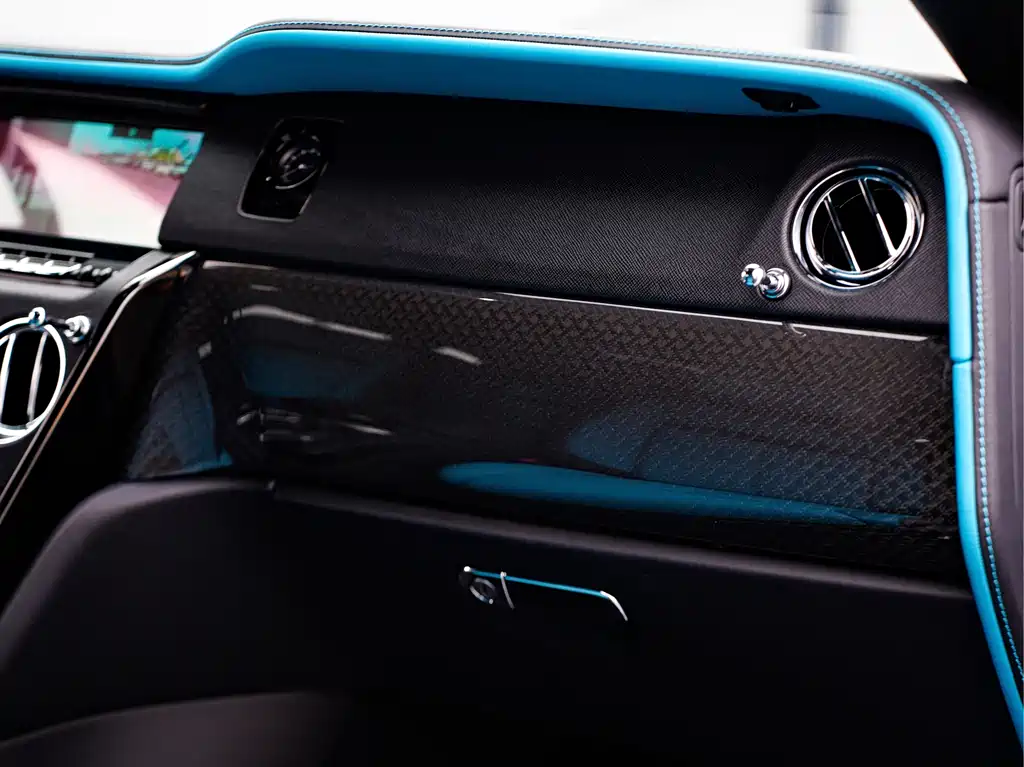 Cullinan 2020 Black Badge купить на сайте DeffCars