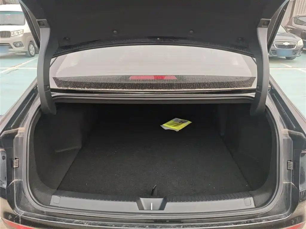 Wuling Starlight 2024 Co-creation Edition 510 Advanced Type купить на сайте DeffCars