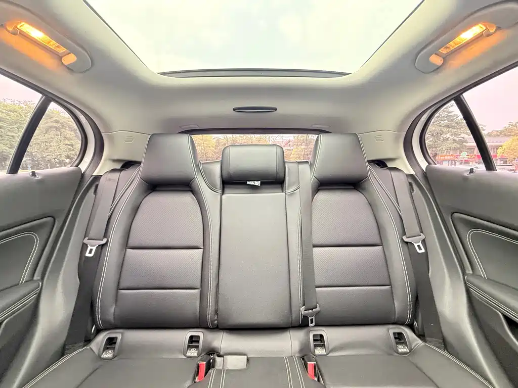 Mercedes-Benz GLA 2017 GLA 200 Dynamic купить на сайте DeffCars