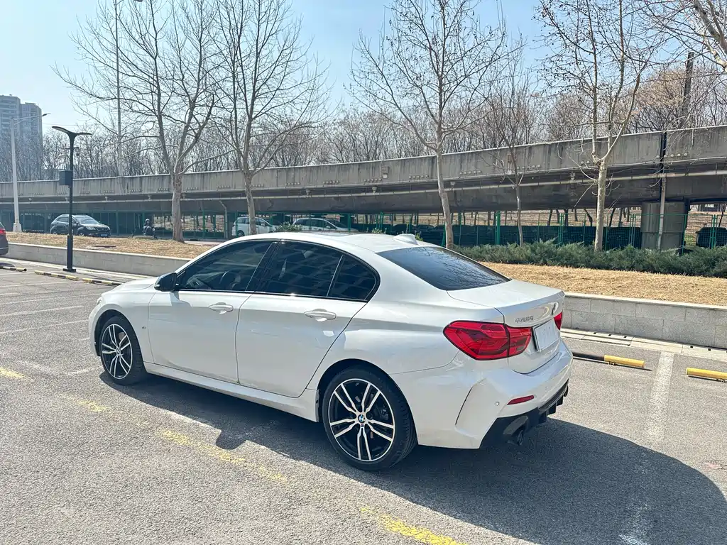 BMW 1 Series 2022 125i M Sports Night Edition купить на сайте DeffCars