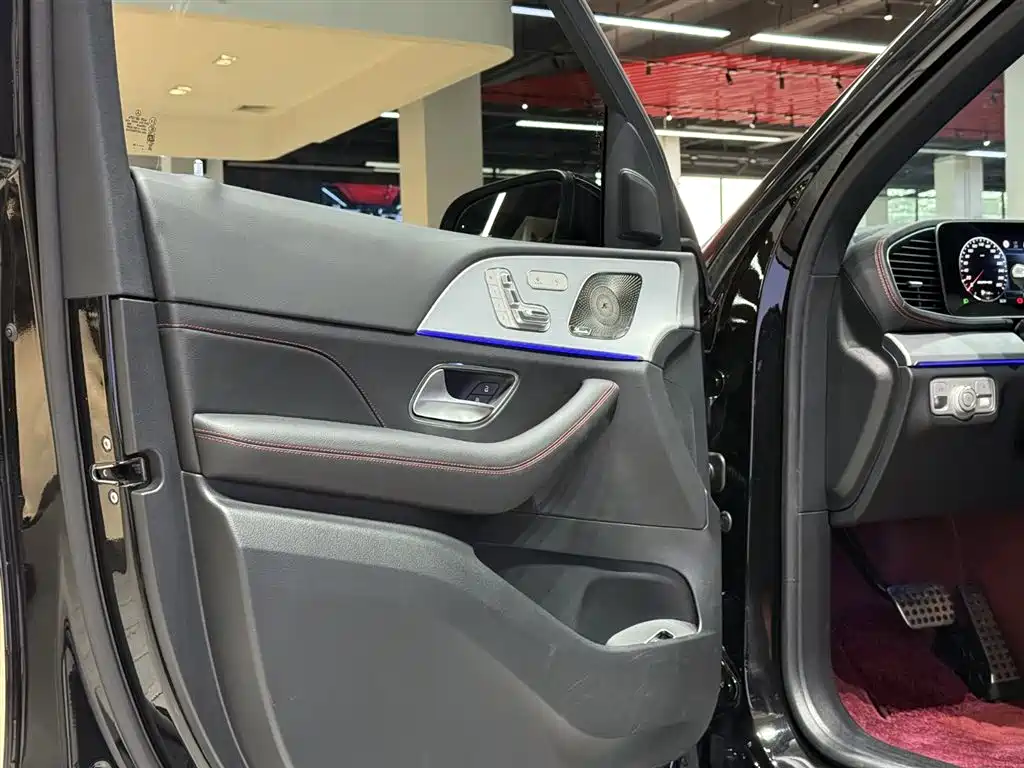 Mercedes-Benz GLE AMG 2025 facelift AMG GLE 53 4MATIC+ купить на сайте DeffCars