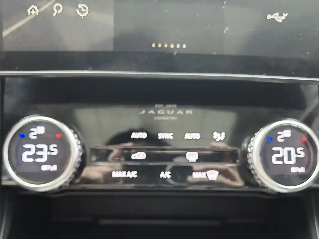 Jaguar XFL 2023 XFL 2.0T P200 2WD Elite Deluxe Edition купить на сайте DeffCars