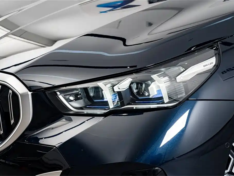 BMW 5 Series 2025 530Li Exclusive M Sports Package купить на сайте DeffCars