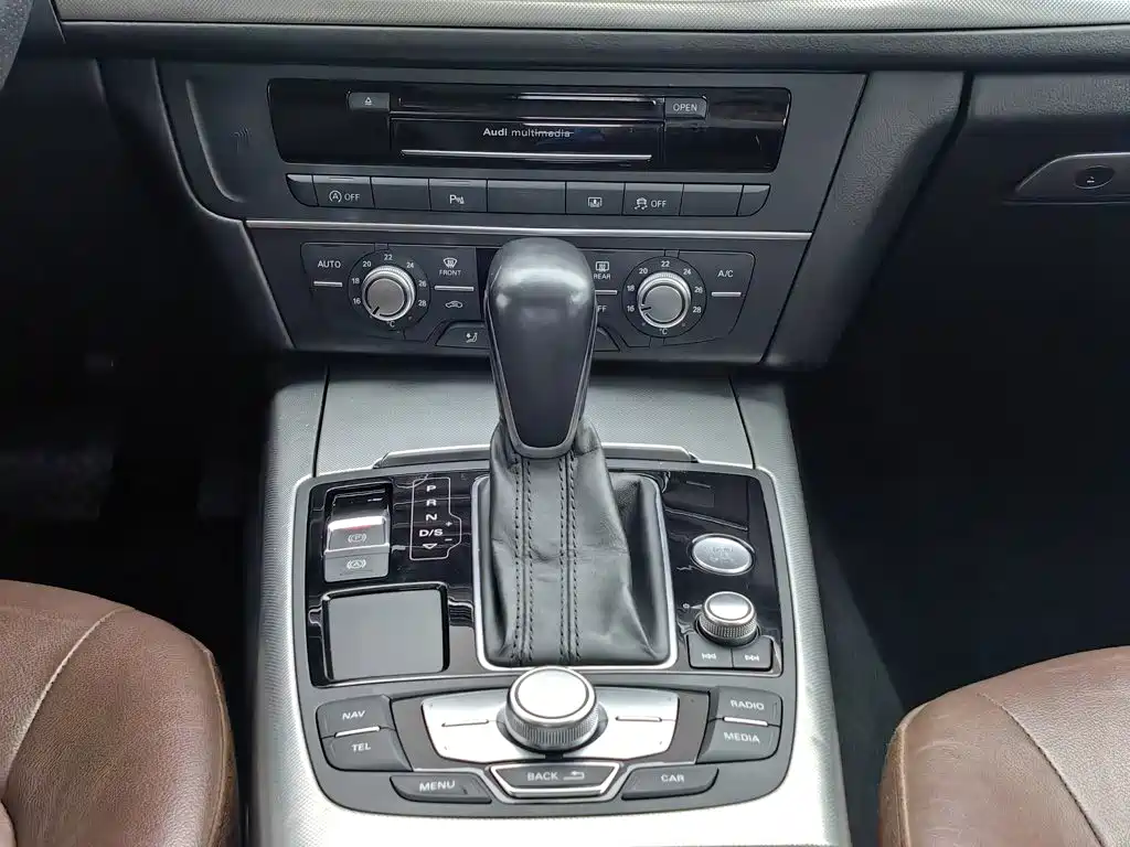 Audi A6L 2018 30th Anniversary Model TFSI Enterprising купить на сайте DeffCars