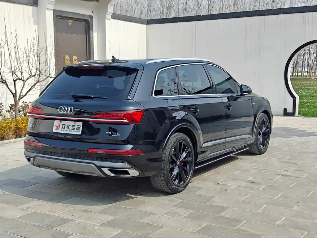 Audi Q7 2022 55 TFSI quattro S line sports купить на сайте DeffCars