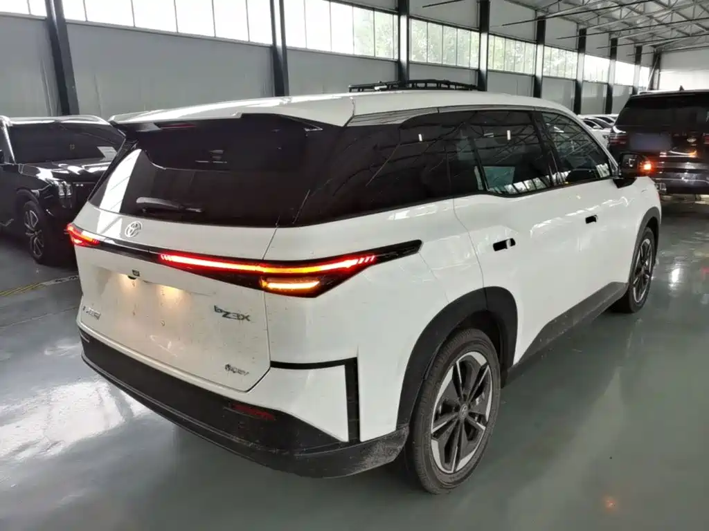 Platinum 3X 2025 520 Pro купить на сайте DeffCars