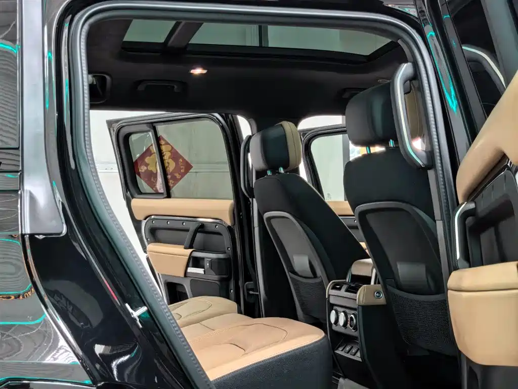 Land Rover Defender 2025 110 3.0T P400 X-Dynamic HSE купить на сайте DeffCars