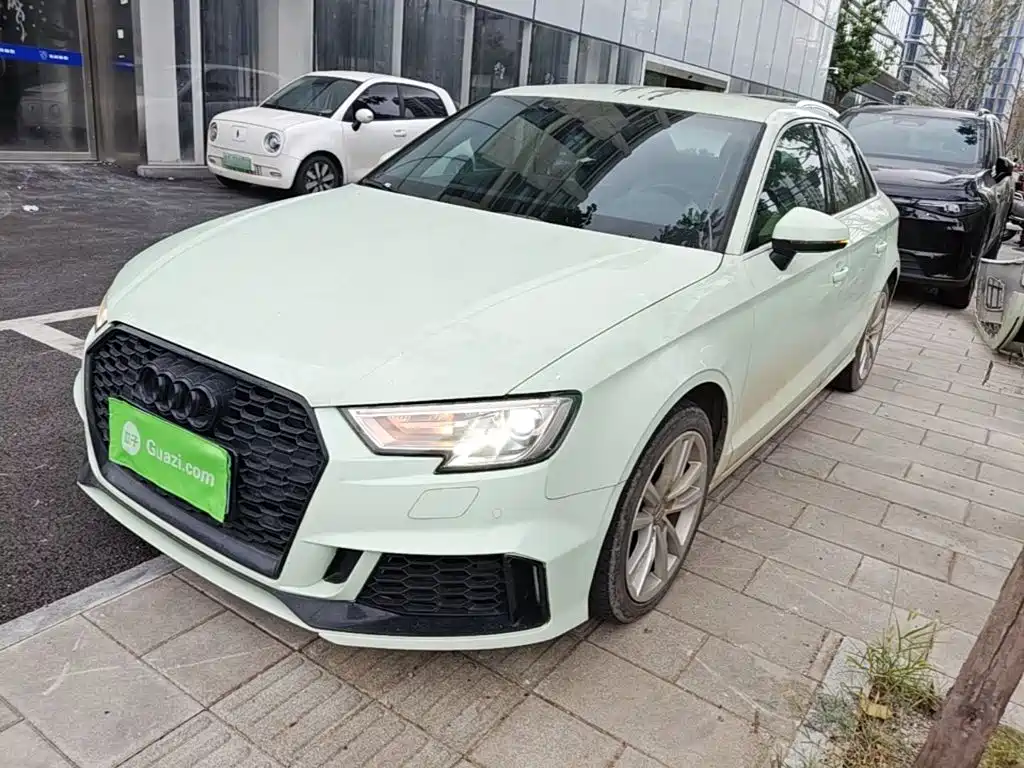 Audi A3 2018 30th Anniversary Limousine 35 TFSI Enterprising купить на сайте DeffCars