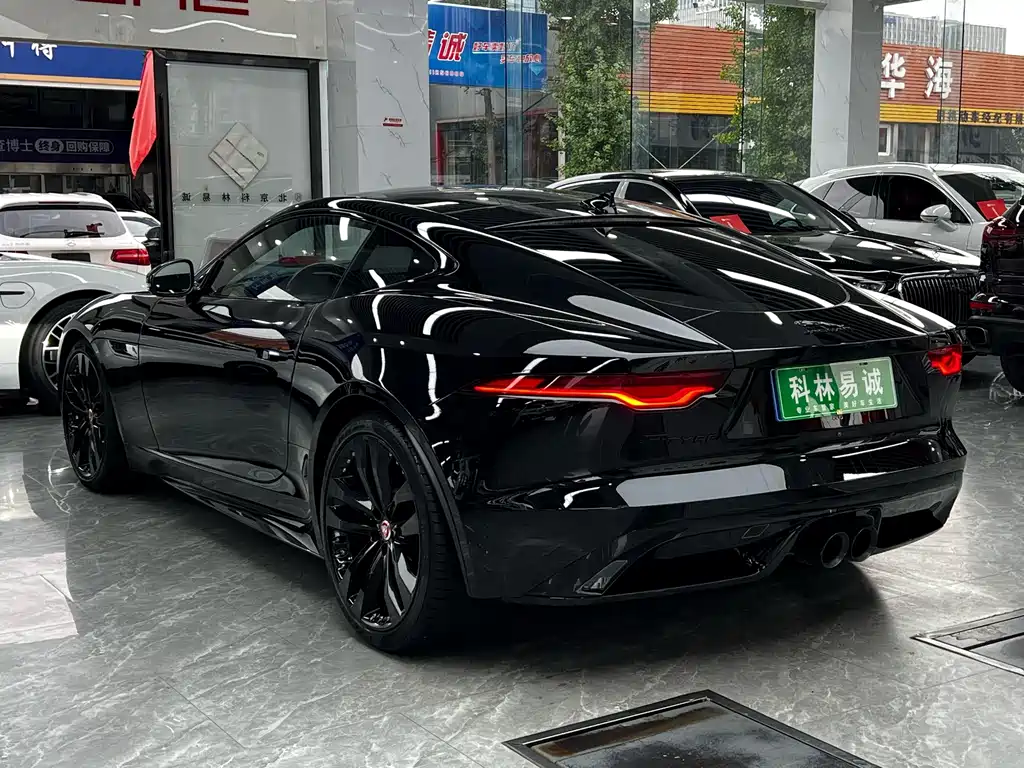 Jaguar F-TYPE 2023 P300 hardtop version R-DYNAMIC BLACK купить на сайте DeffCars
