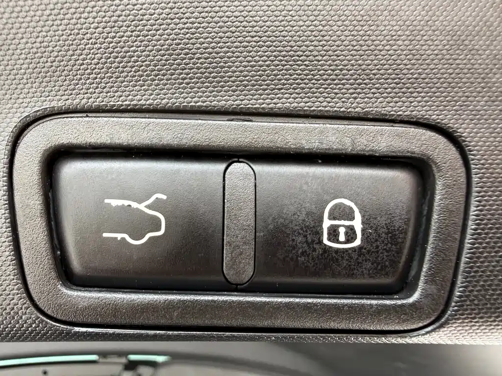 Stelvio 2017 2.0T 200HP Deluxe Edition купить на сайте DeffCars