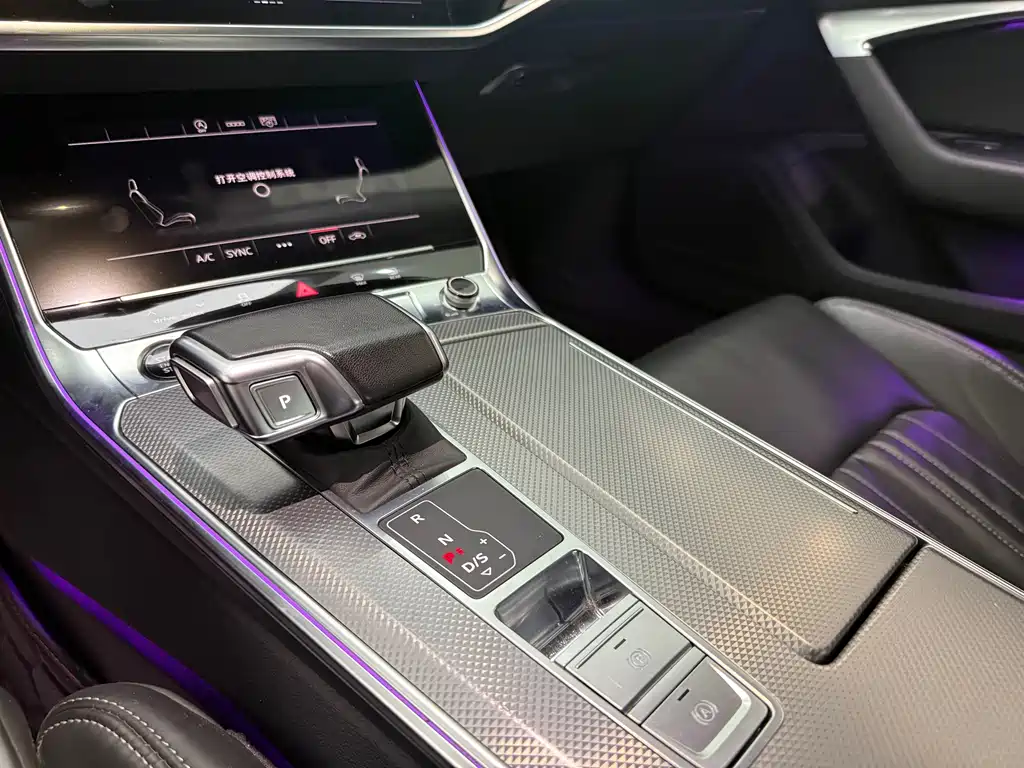 Audi A6L 2024 45 TFSI Premium Dynamic Model купить на сайте DeffCars