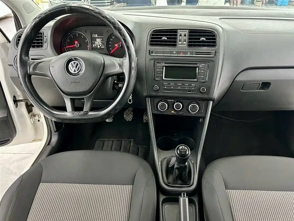 Polo 2018 1.5L manual safe driving model купить на сайте DeffCars