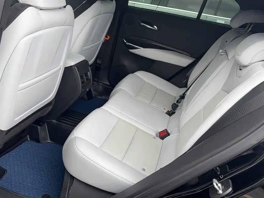 Cadillac XT4 2024 28T two-wheel drive premium model купить на сайте DeffCars