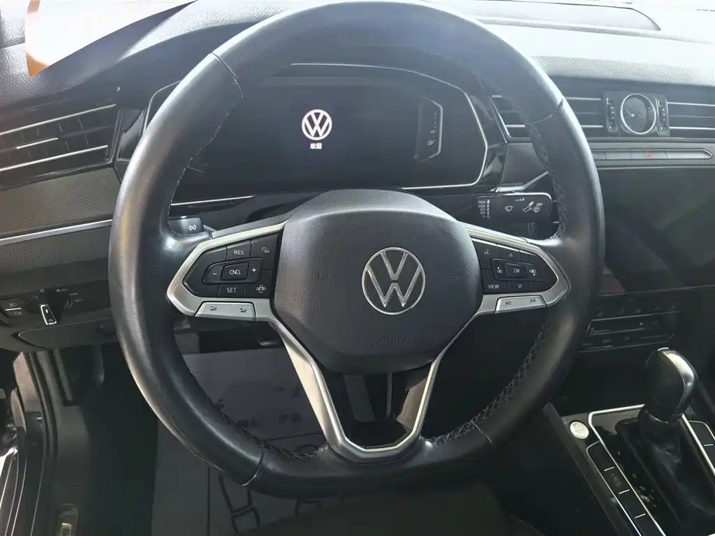 Magotan 2020 330TSI DSG luxury model купить на сайте DeffCars