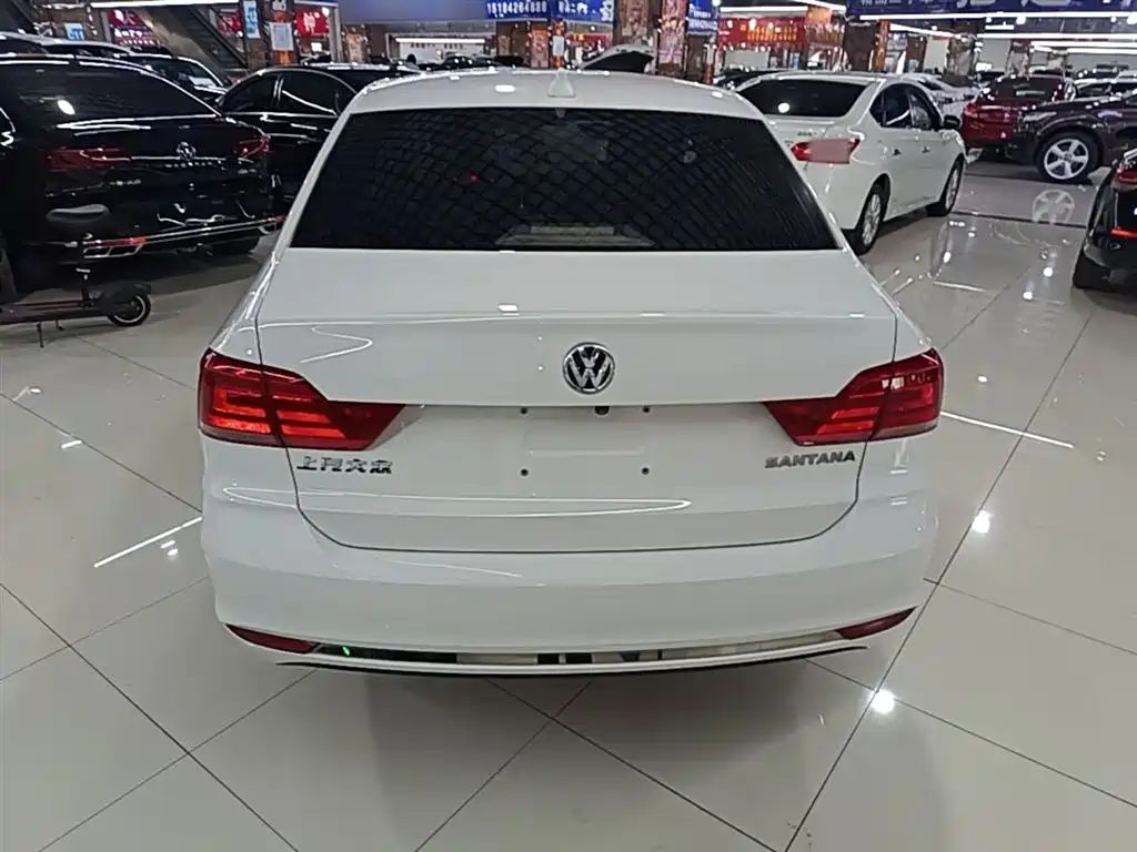 Santana 2018 1.5L Manual Fashion Edition купить на сайте DeffCars