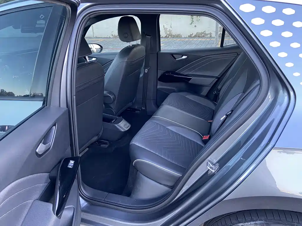 Volkswagen ID.3 2023 Pure Smart Edition купить на сайте DeffCars