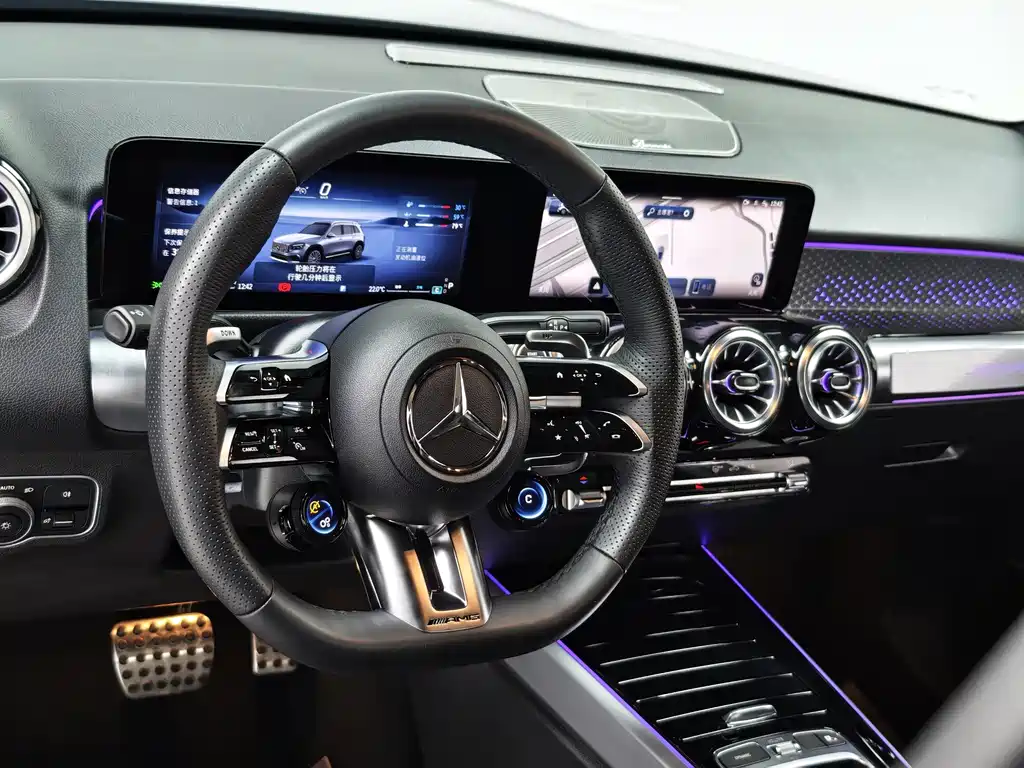 Mercedes-Benz GLB AMG 2024 AMG GLB 35 4MATIC купить на сайте DeffCars