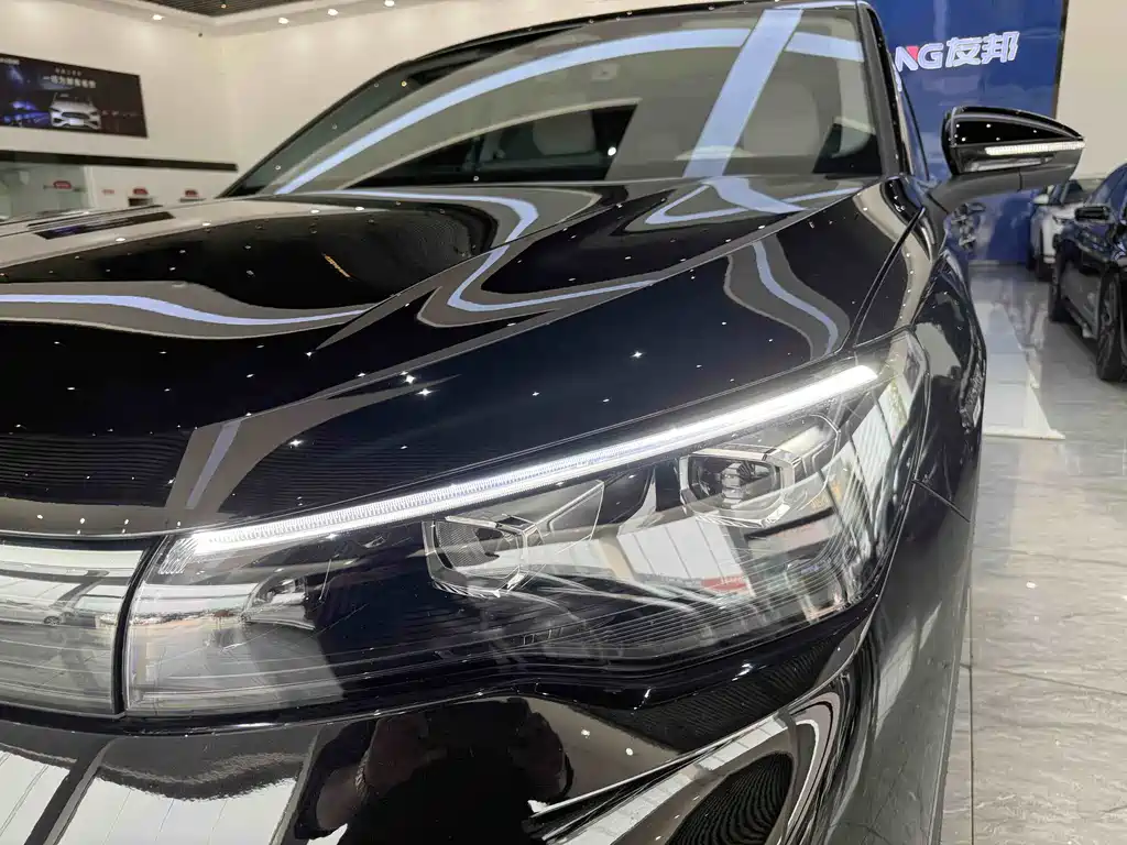 Tiguan L 2024 PRO 330TSI 2WD Smart Travel Edition купить на сайте DeffCars