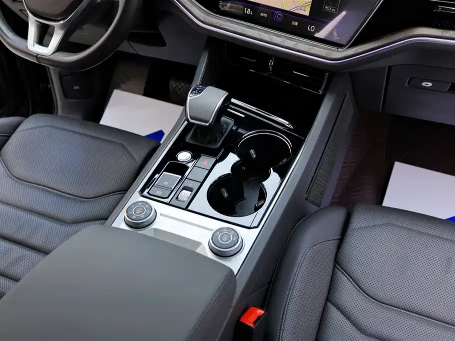 Touareg 2019 3.0TSI Ruifeng Edition National VI купить на сайте DeffCars