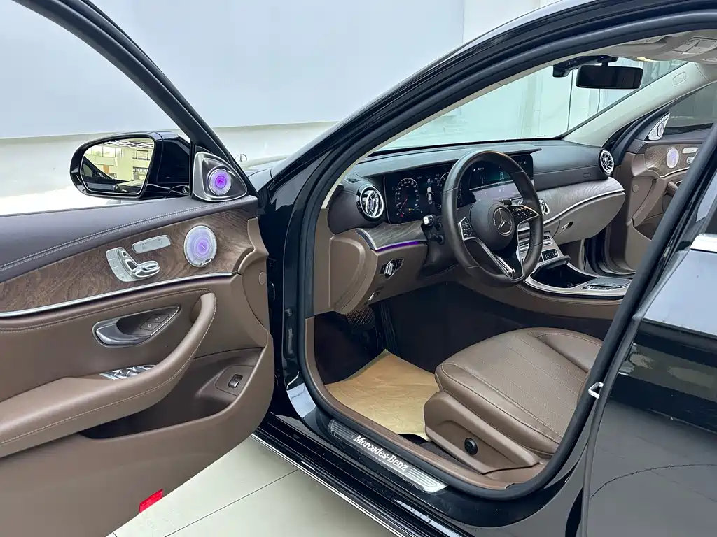 Mercedes-Benz E-Class 2023 E 300 L Luxury Model купить на сайте DeffCars