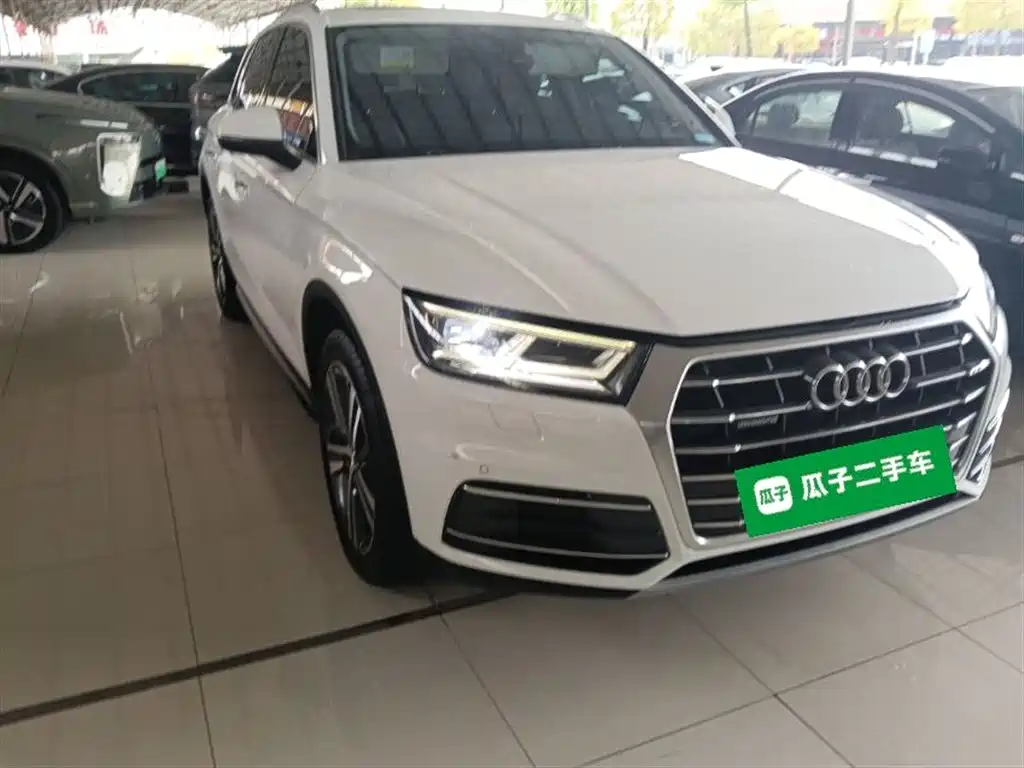Audi Q5L 2018 45 TFSI Exclusive and Elegant Model National V купить на сайте DeffCars
