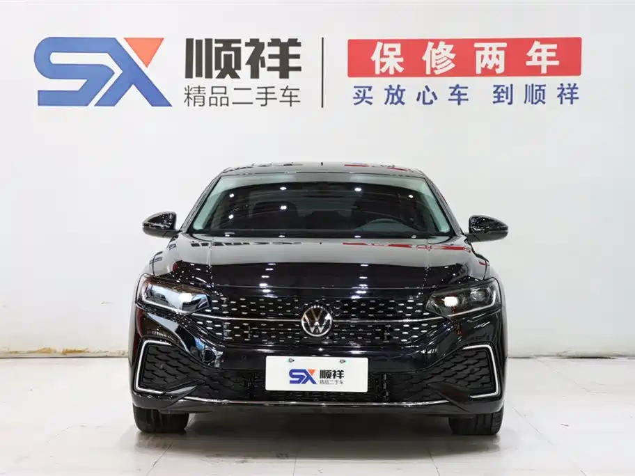 Passat 2025 Outstanding Model 330TSI Elite Edition купить на сайте DeffCars