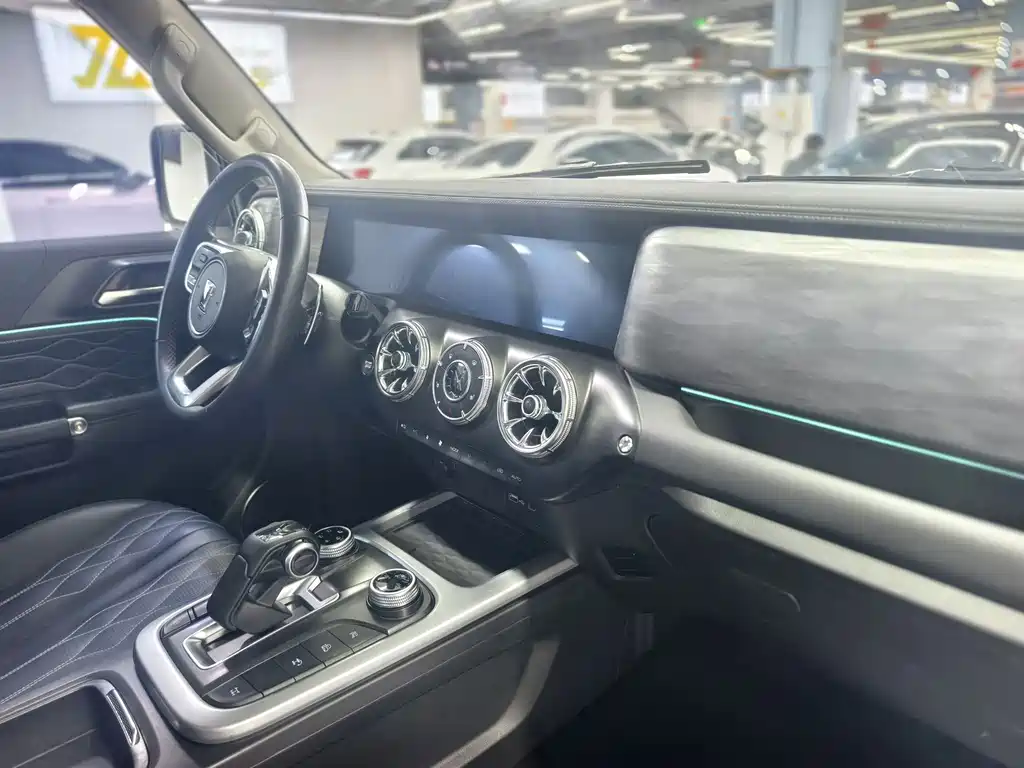 Tank 300 2023 Off-Road Version 2.0T Conqueror купить на сайте DeffCars