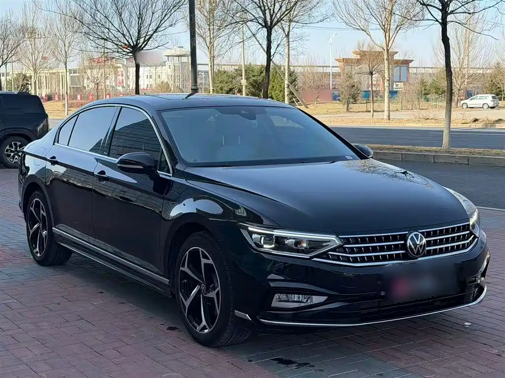 Magotan 2025 model 330TSI DSG luxury model купить на сайте DeffCars