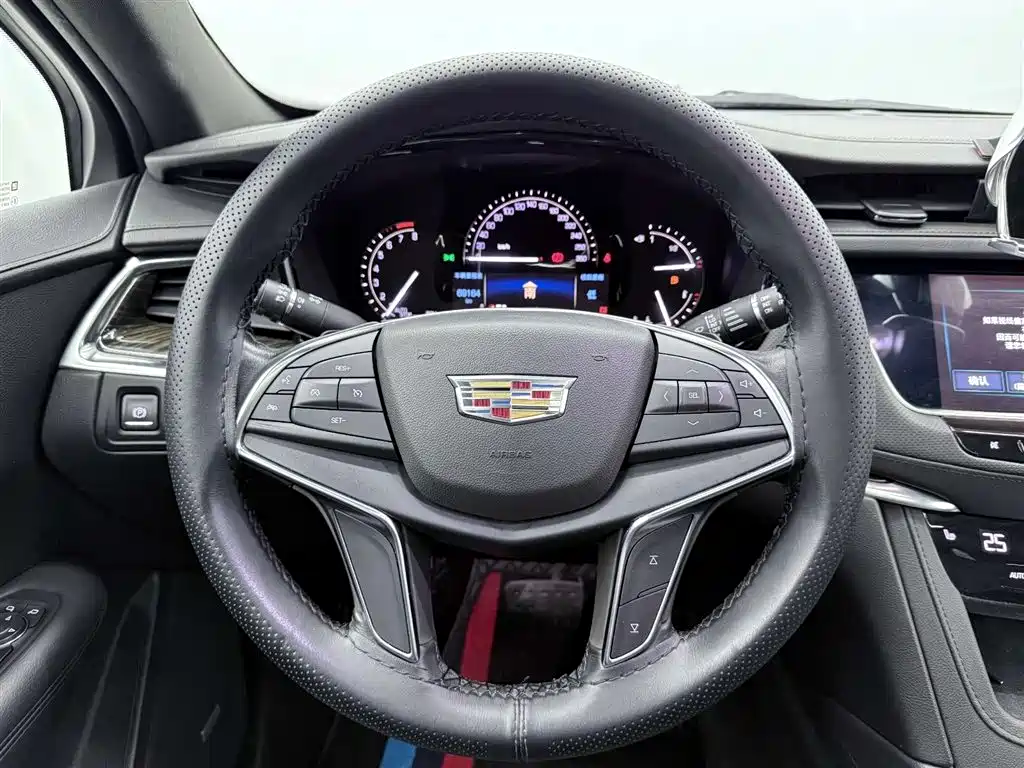 Cadillac XT5 2018 28E four-wheel drive technology купить на сайте DeffCars